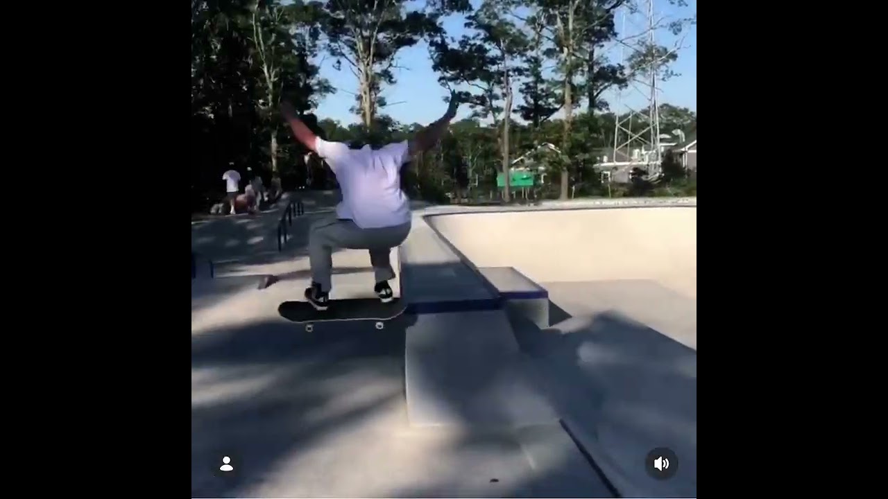 Sandwich skatepark featuring Robbie Gangemi, Ariel Perl, Zeb Weisman and Curt Daley 