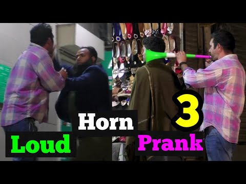 loud-horn-prank-part-3-||-velle-loog-khan-ali