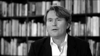 Celebrity The problem with traditional e learning Profile