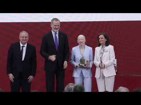S.M. el Rey entrega las Acreditaciones a los nuevos "Embajadores Honorarios de la Marca Espa&ntilde;a"