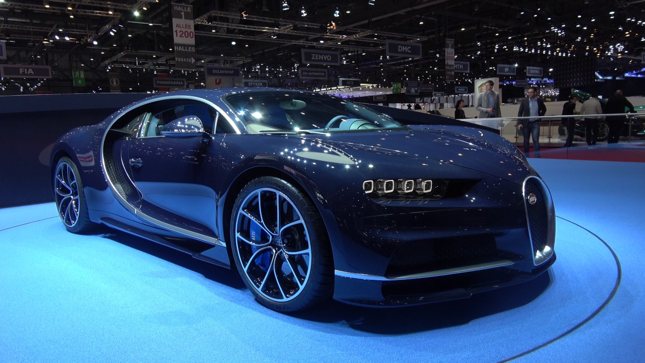 Bugatti chiron blue
