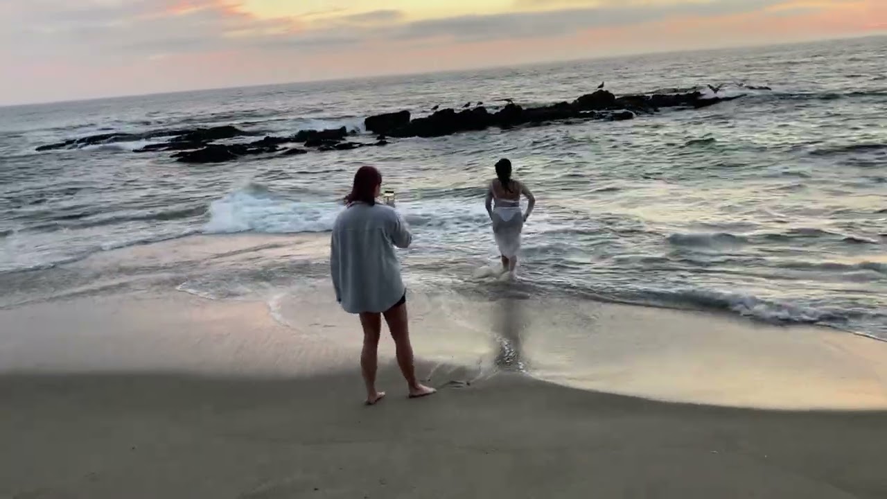 夕陽の中の愛の奇跡 Love in the sunset “ Lyrics compose Hua Zeng Videos Yan Chen Hua