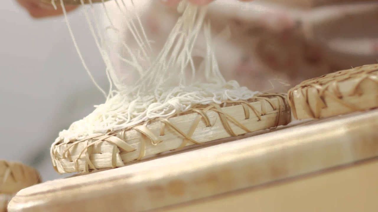 String Hoppers - Prima String Hopper Flour - YouTube