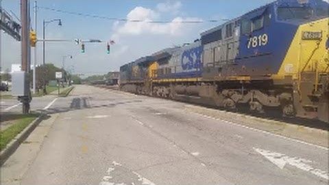 [CSX] 5237 Leads Q400-8 With Shaven Hair Cut In Fayetteville NC