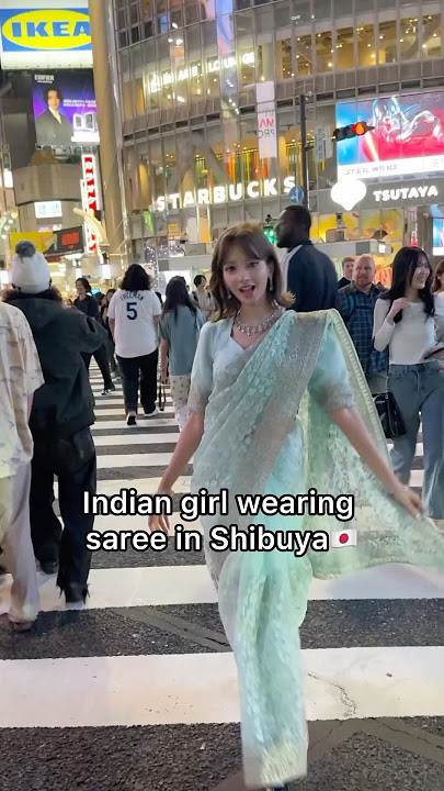 INDIAN GIRL WEARING SAREE IN JAPAN😨 #indian #japan #shibuya #saree #indianvlogger #viralvideo #fyp