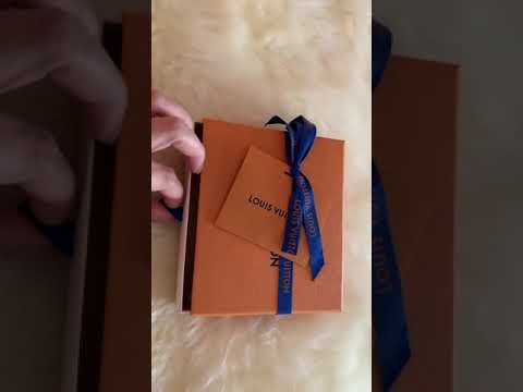 Louis Vuitton Zippy Coin Purse in Blue Jean colour. - YouTube