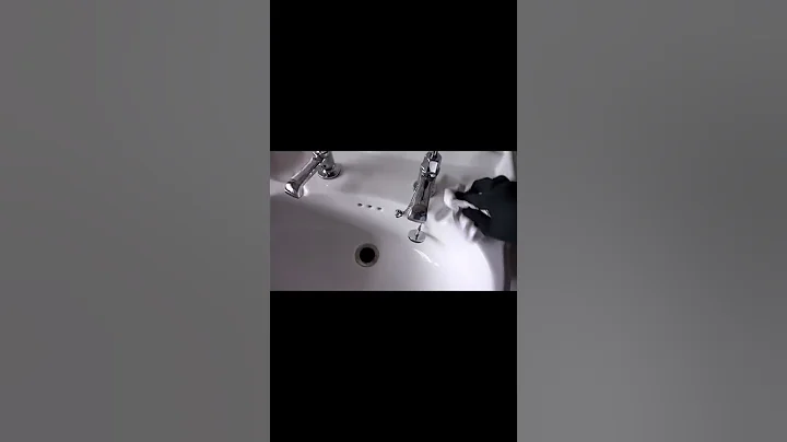 ELBOW GREASE BATHROOM CLEAN