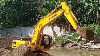 Proses Renopasi Bendungan kali cikawung Akibat Kena Terjangan Banjir bandang
