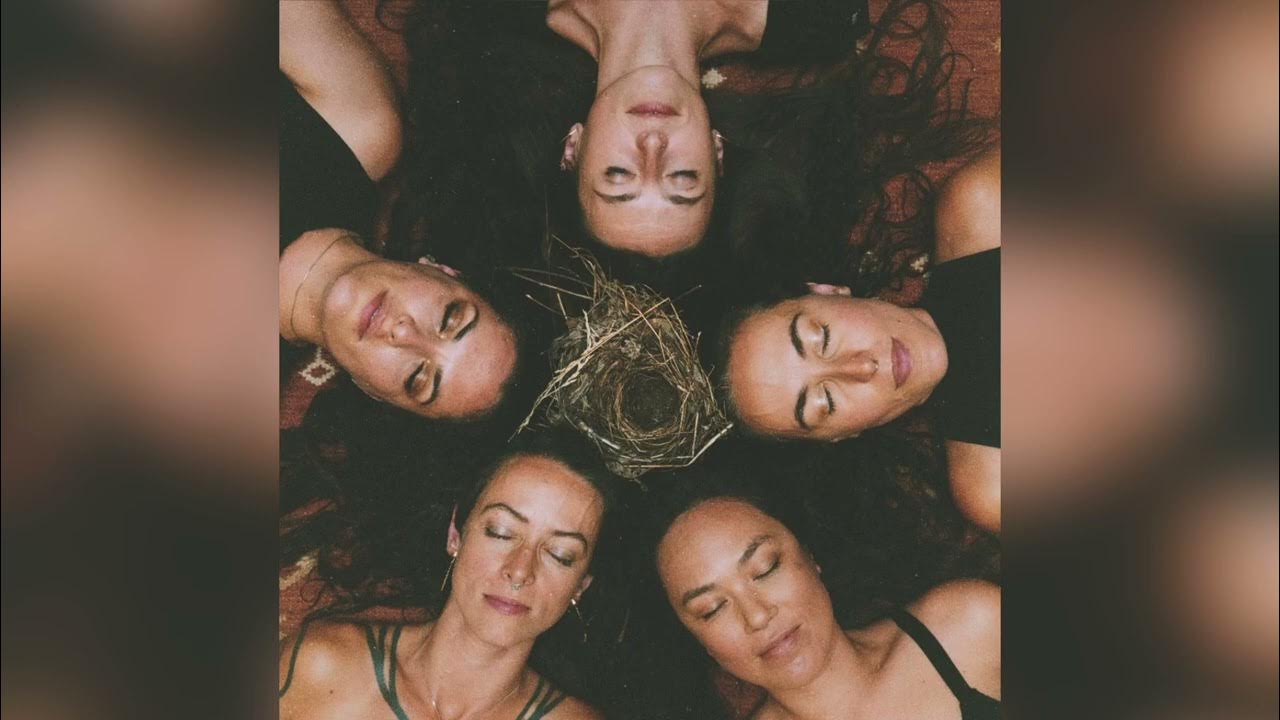 Starling Arrow - Midnight Hum (Audio) - Leah Song, Chloe Smith, Ayla Nereo, Tina Malia, Marya Stark Starling Arrow - Midnight Hum (Audio) - Leah Song, Chloe Smith, Ayla Nereo, Tina Malia, Marya Stark