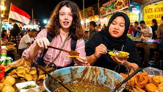 Le Pire et le Meilleur de la Street Food à 1€ en Indonésie 🇮🇩