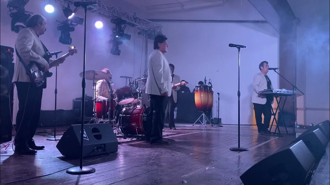 Los Garza de Sabinas en vivo - Cansancio - YouTube