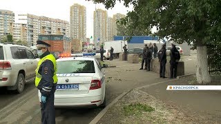 картинка: Второй день перекрыт рынок «Южный»: кто и зачем обнес его бетонными блоками