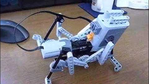 Lego Technic 4 Legged mini Bug Robot 3