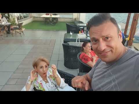 الاعلامية مرفت سلامة والاعلامي محمد السماحي ابن شقيقتها والاصدقاء في عروس البحر٢٠٢٤