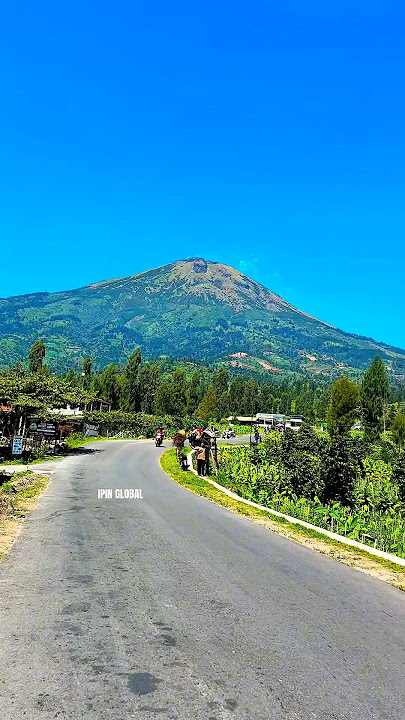 Temanggung is this beautiful 🥰🥰🥰 #canggal #candiroto #temanggung #centraljawa #restareategalombo