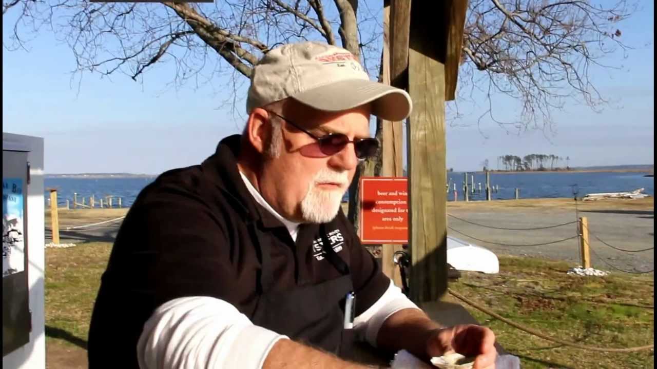 How to Shuck an Oyster with Chef Pete from Rappahannock River Oysters, LLC - YouTube