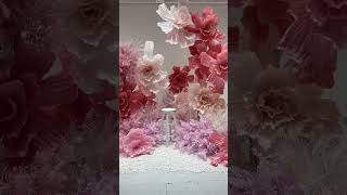 Giant paper flower wedding backdrop! #diy #paperflower #weddingdecor #floraldesign
