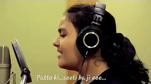 Pedon me Tali baji -पेड़ों में ताली बजी पत्तों की सीटी बजी