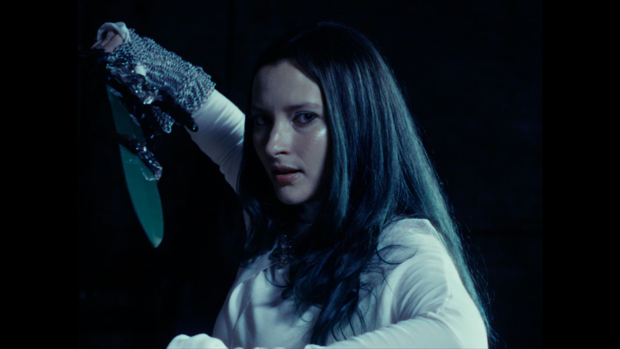 Au/Ra – KILLSWITCH: Dark Pop With a Digital Edge