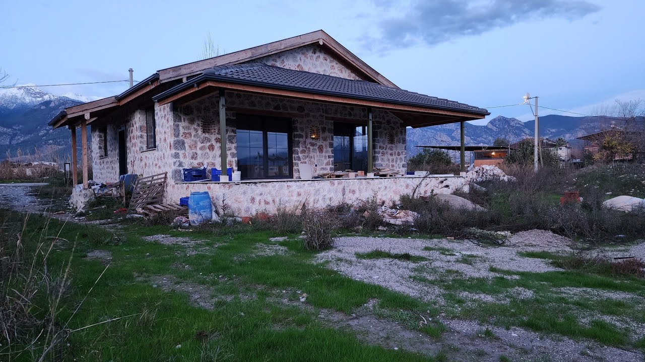 Ceylan Köyünde Ören Çayının Yanında Satılık Müstakil Köy İçinde 1.997 Metrekare Arazi ve Bahçe.🦆🐓🍅🫒🏡