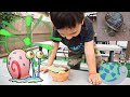 Rockin Robin Kids Looking for Snails, Snail Slime and Bug Hunting