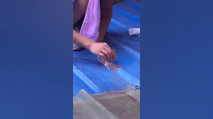 How to Use Super Waterproof Tape Repair Roof 2021