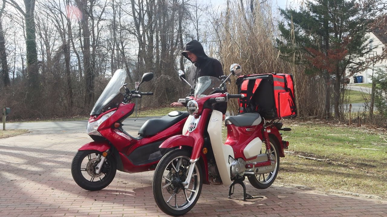 Which is Better: Honda PCX 150 vs Honda Super Cub 125?