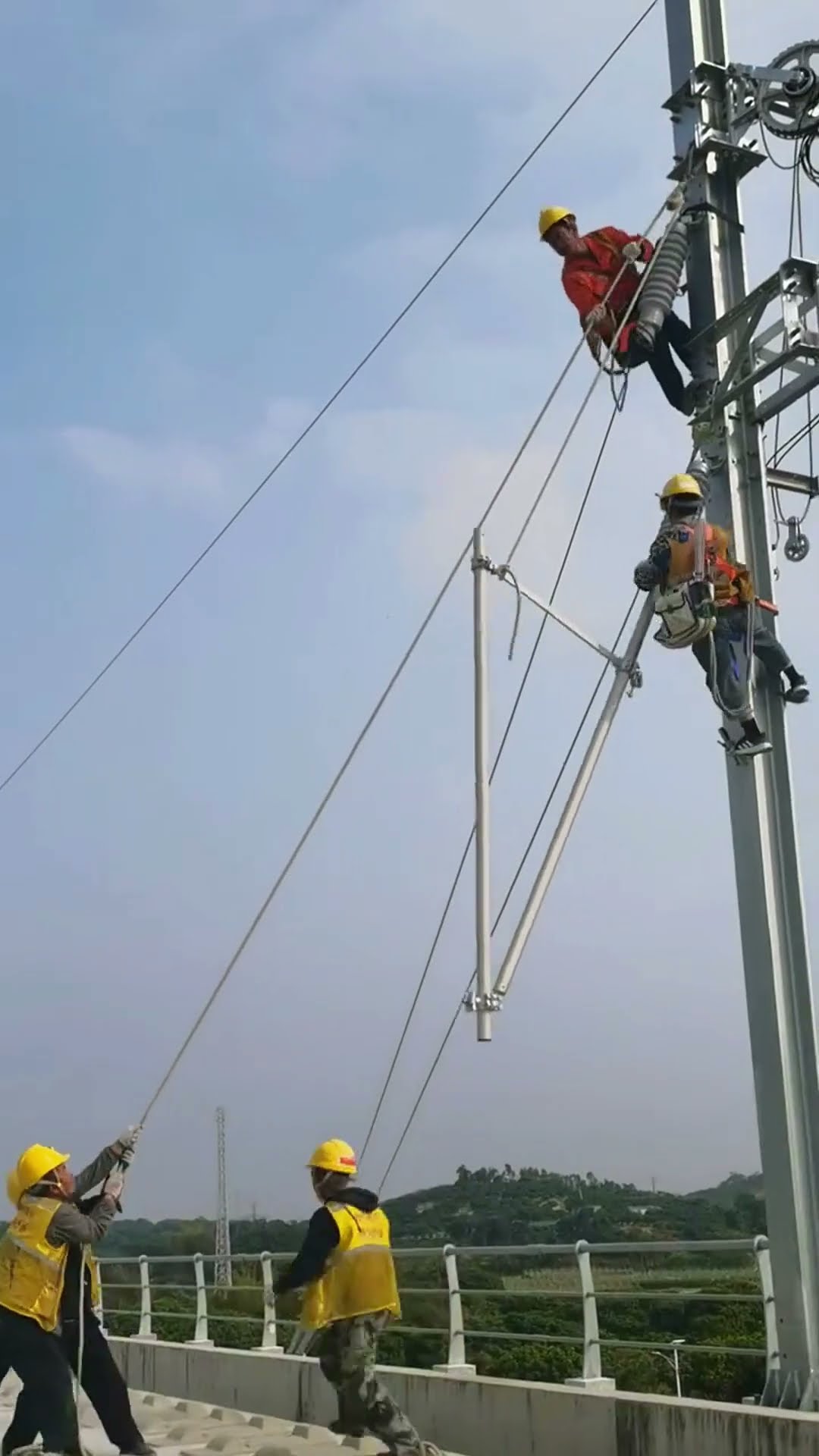 High speed rail contact circuit fixing process- Good tools and machinery make work easy