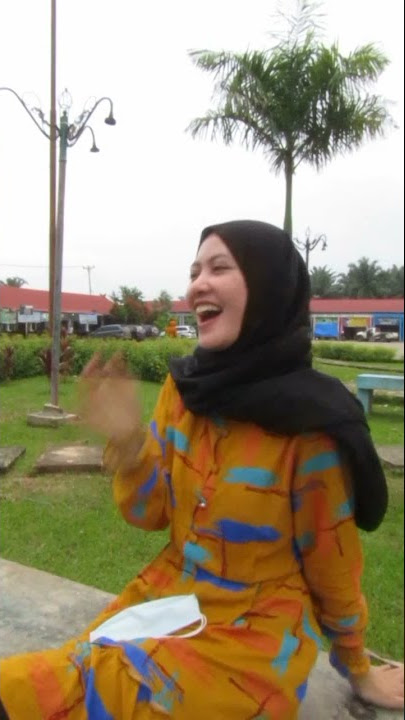 story WA halu mentahan cewek cantik dan manis buat manas-manasin mantan