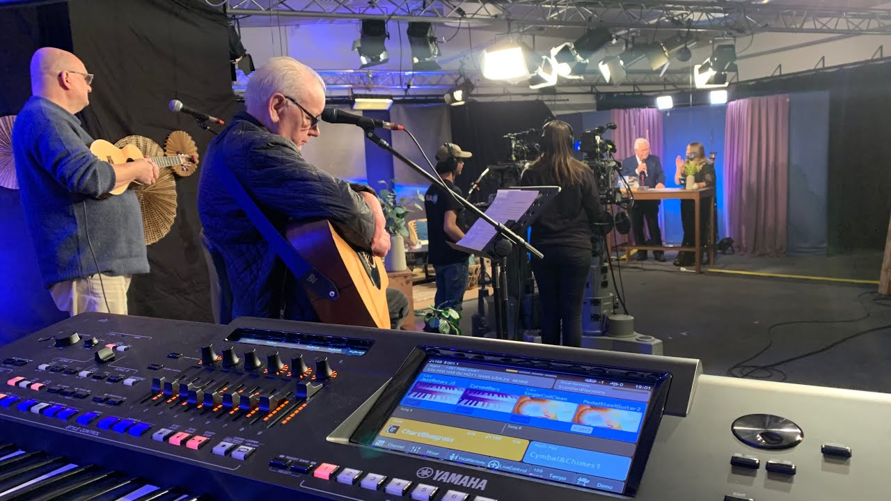 Team Nenne Lindberg Kanal 10 Asien 12 januari 2024 med Lars-Uno 