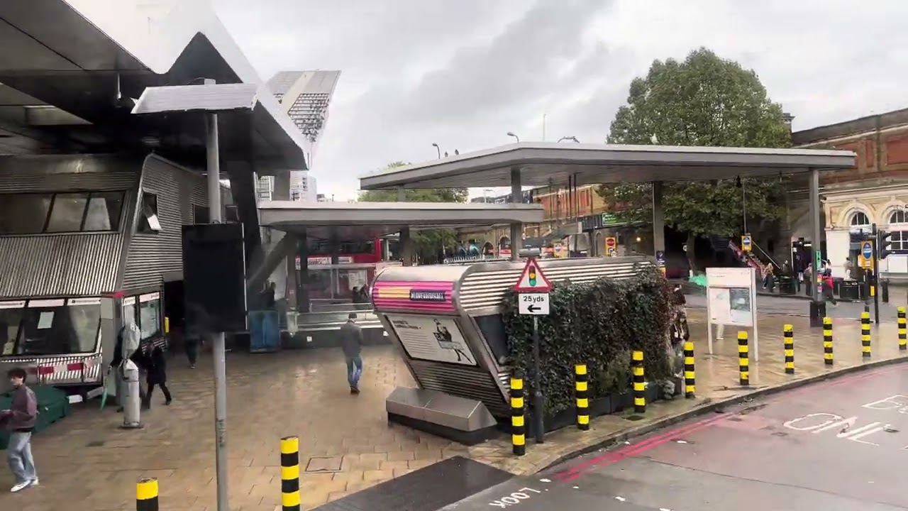 London Bus Ride 🇬🇧 Route 185 from Victoria Station to Lewisham Station please 🙏 Subscribe Like 👍