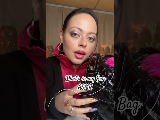 ASMR| What’s in my Bag 👛 - (Fast Edition) Tapping, Lid Sounds, Bag Sounds #asmr #asmrshort