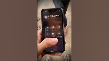 iPhone me call ko kaise hold Karen 🔥😍🥰😍🔥 #iphone #shorts #short