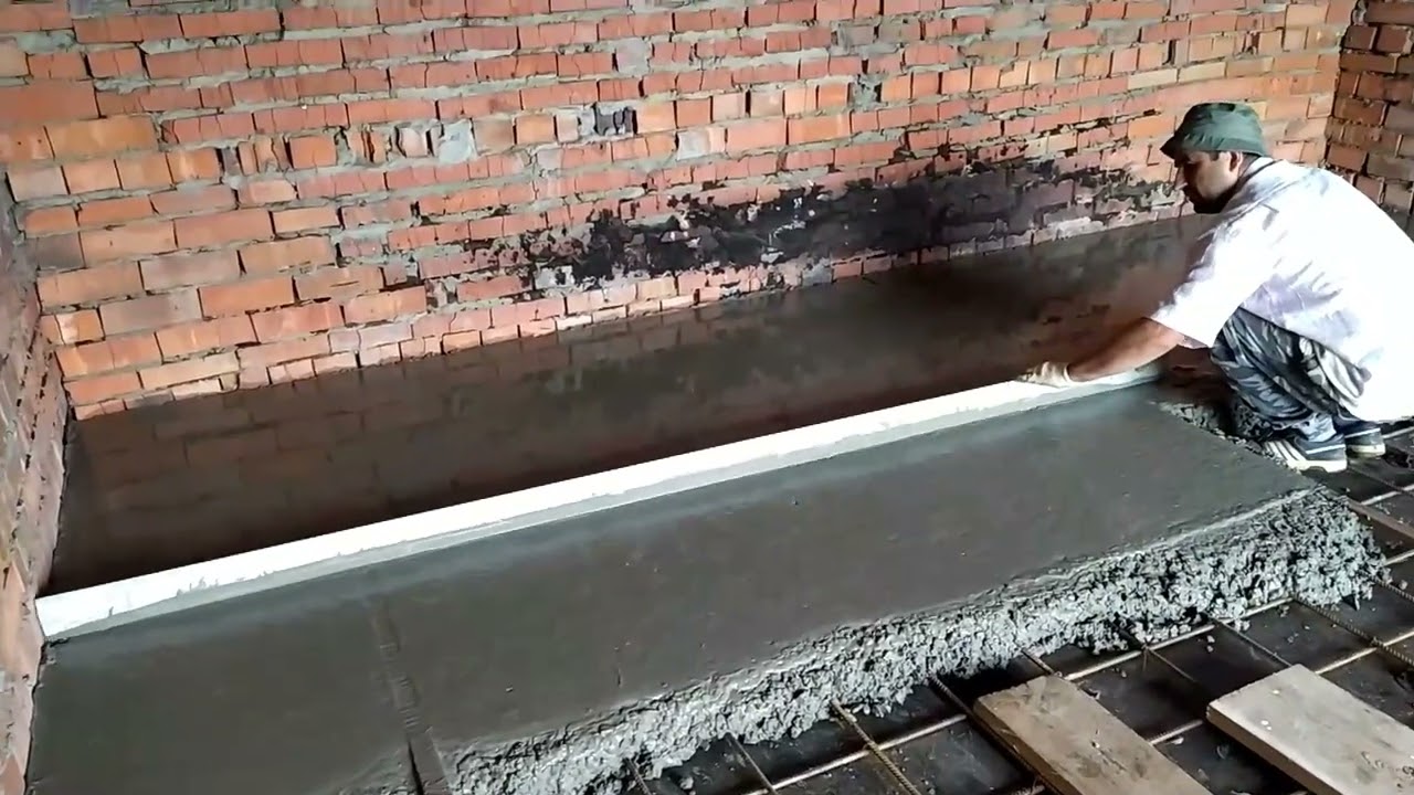 Ручная заливка бетонного пола в гараже - YouTube