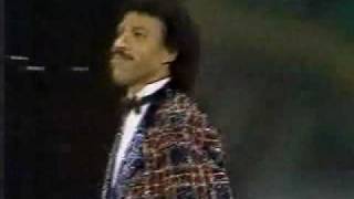 Watch Lionel Richie Outrageous video