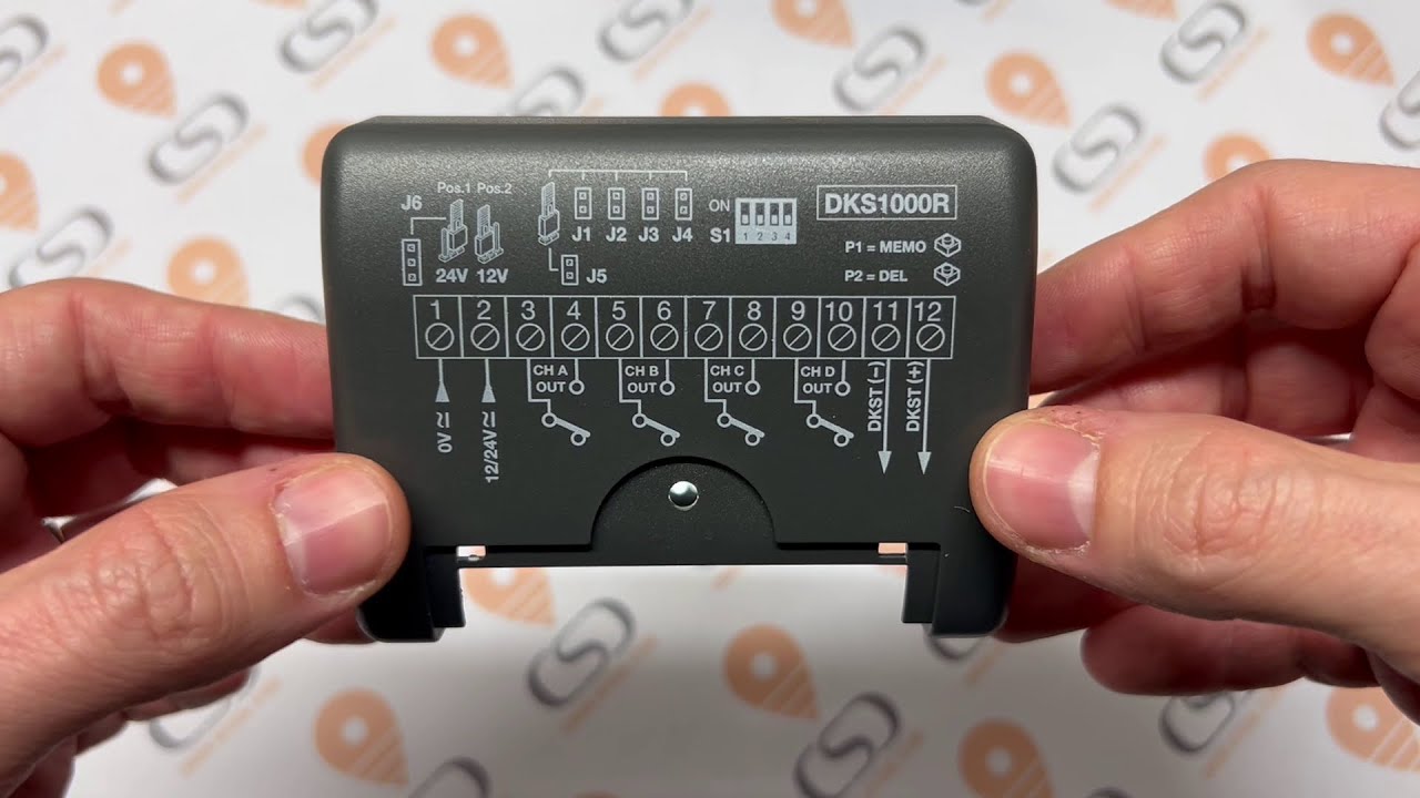 100 Pezzi Intestazioni A Pin Per Breadboard E PCB