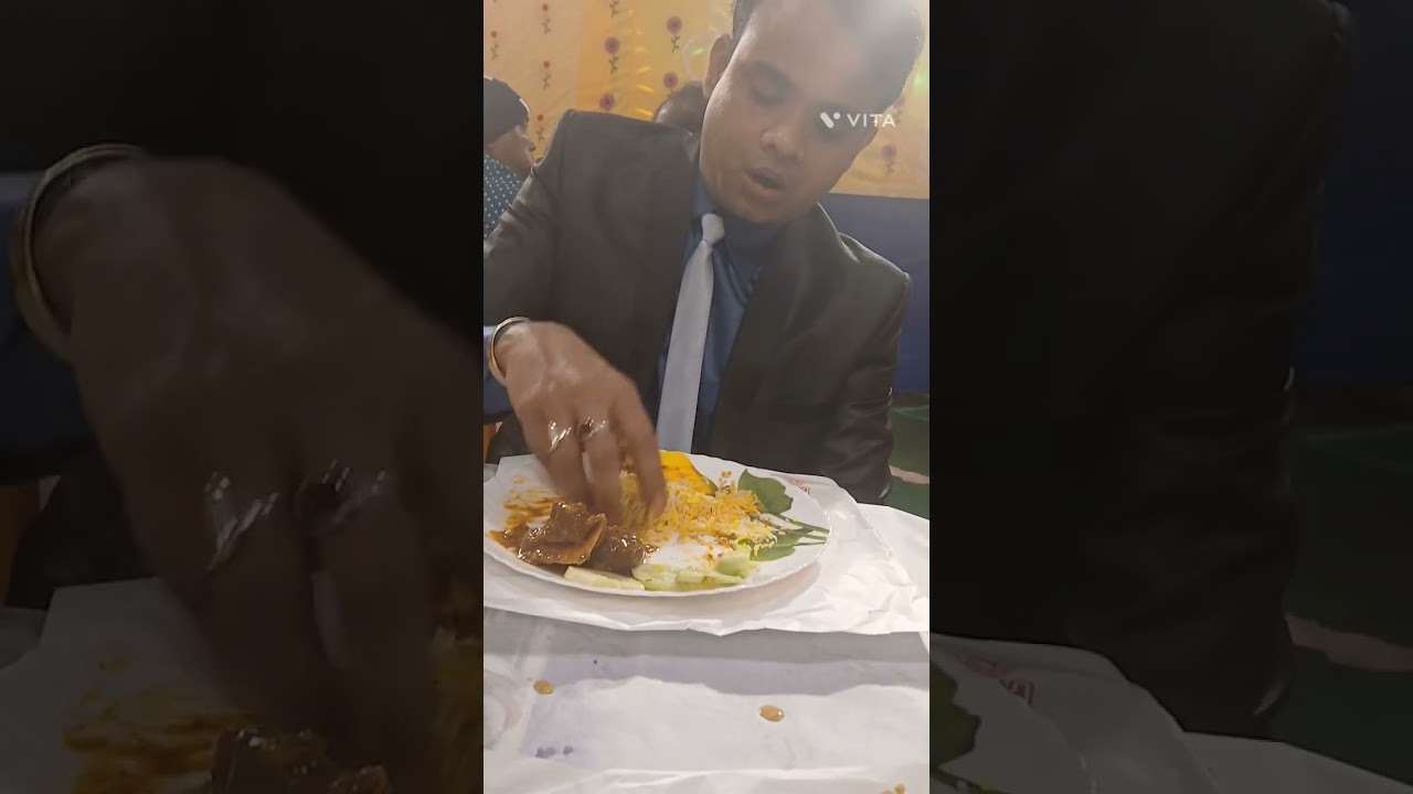 এই ভিডিও টা সায়র করলাম বিয়ের খাওয়ার ভিডিও ছিলো👍👍🍖🍖