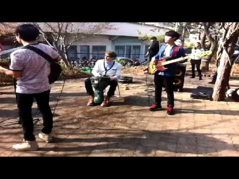 [120409 KonKuk Live] BuskerBusker - 벚꽃엔딩