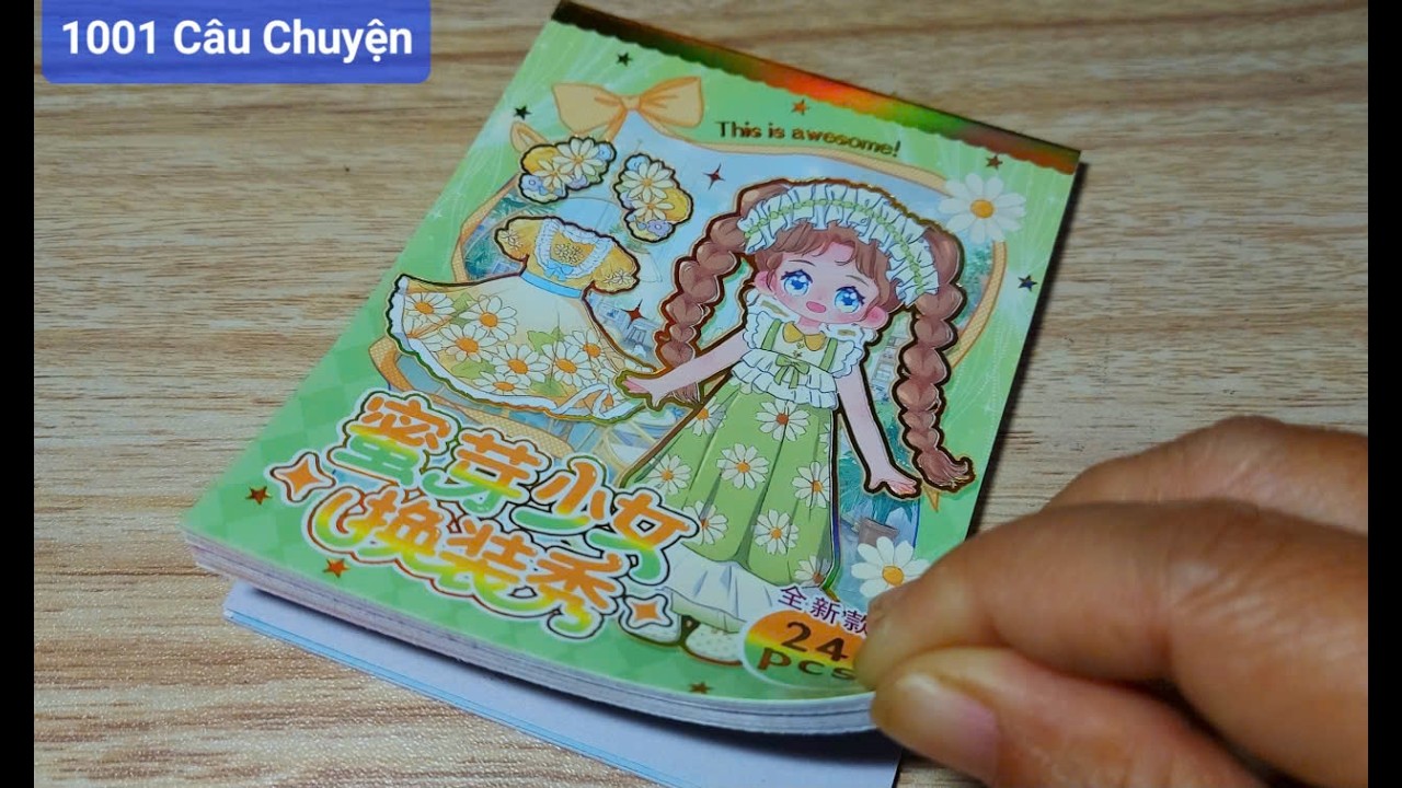 Thiết kế sticker Búp bê giấy màu Xanh Lá/Cô gái lùn-Cô gái cao cột tóc nơ vàng-Tóc Trái tim-Củ Tỏi