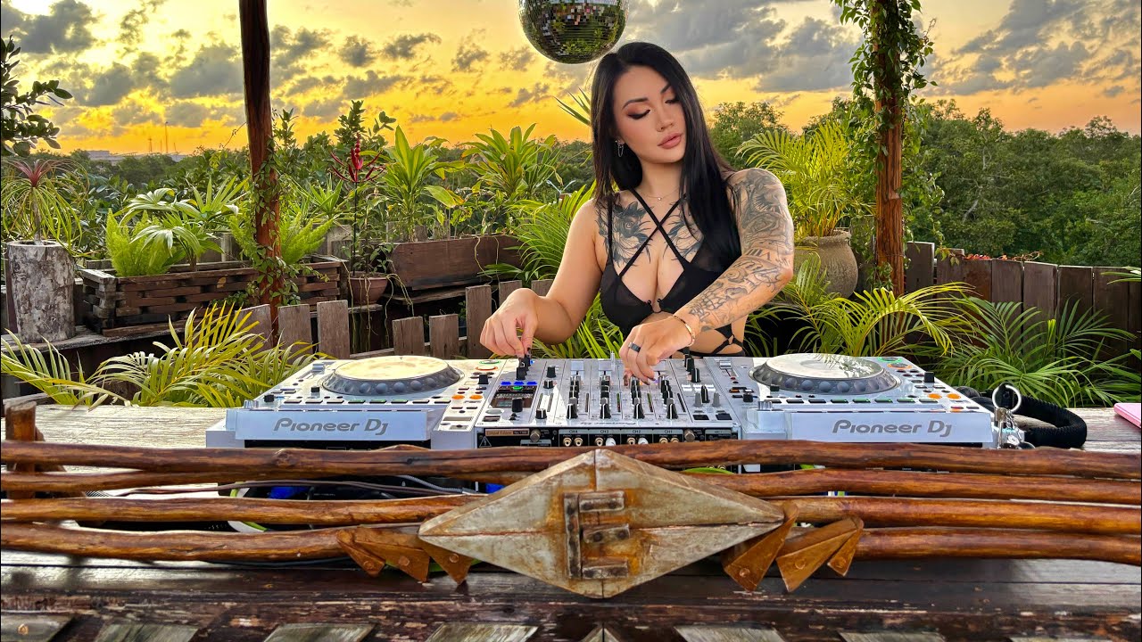 Jazzÿ | Deep Groove & Melodic Techno Sunset Mix 2026 | By @EPHIMERATulum