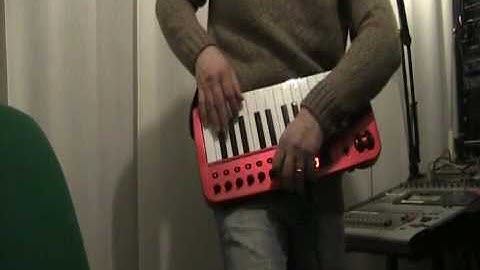 Behringer U-Control UMA25S - Demo Controller MIDI