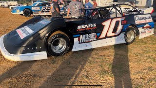 “JUMPING” from car to car at Super Bee Speedway!