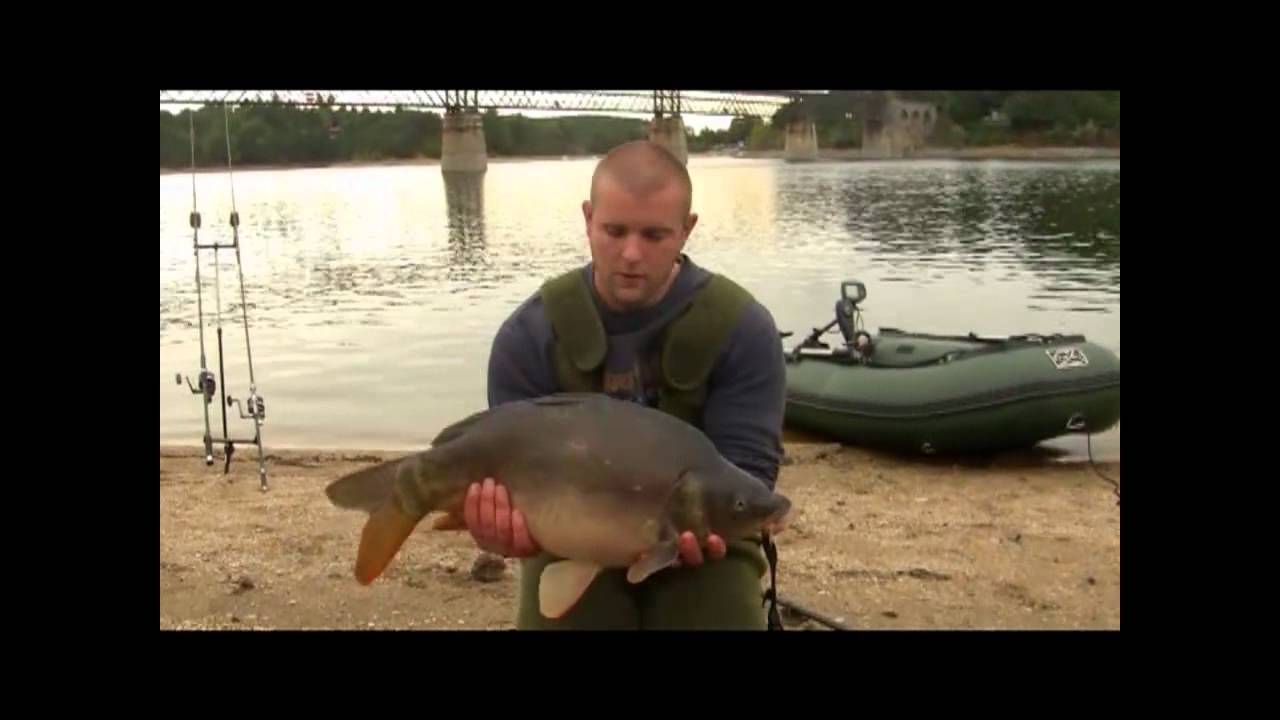 Le déjeuner sur la pêche de la photo