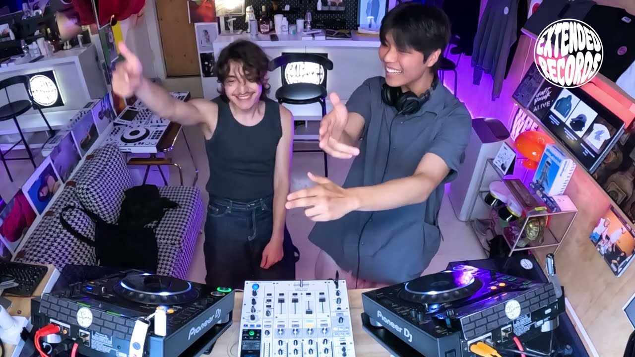 DISCONOSAURE With BAAWLA / EXTENDED RADIO