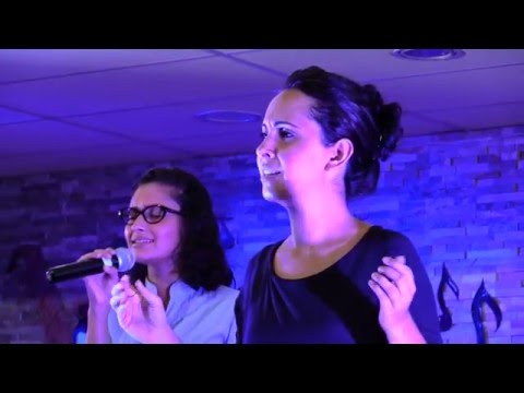 Il a donné ses deux mains - Cris de joie