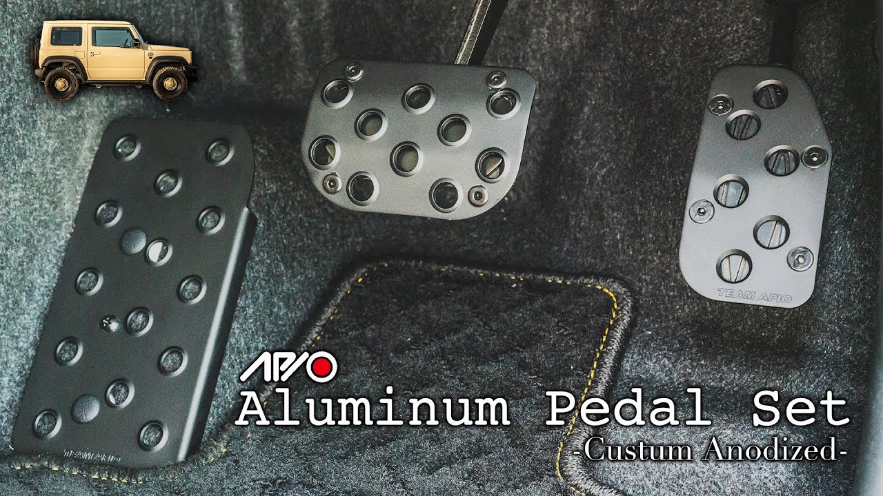 新型ジムニーシエラ　カスタム　JB74 APIO製ペダルセットをアルマイト加工・取り付けしました^^