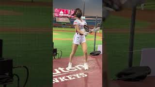 2022-06-22 Rakuten Girls 紫庭 林泓育應援