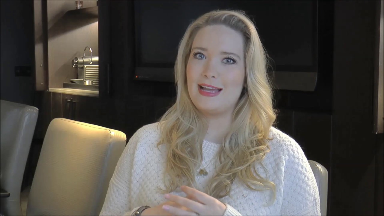Sarah J Maas' Author Confessions for Book Week Scotland