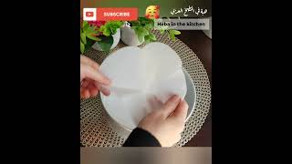 How to line a Round cake pan perfectly every time كيفية تبطين قالب الكيك بورق الزبدة baking hacks