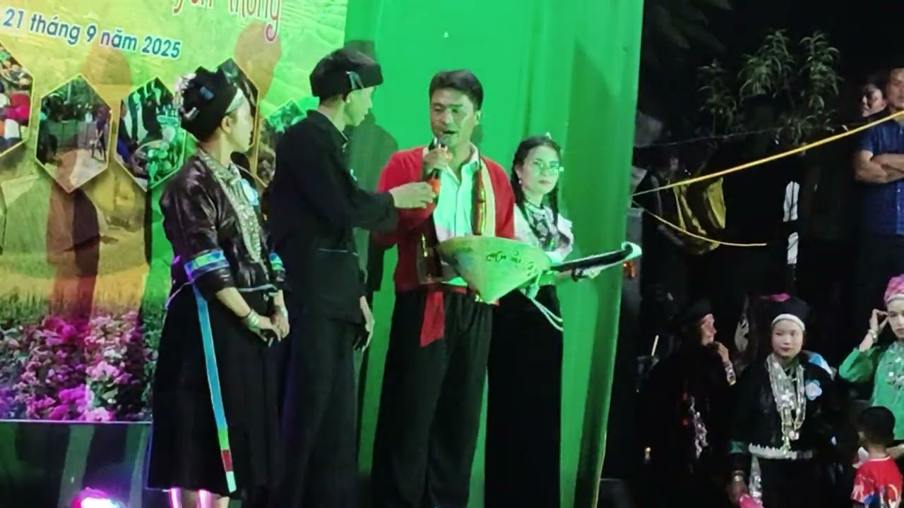 hát nùng câu hỏi dân tục nùng